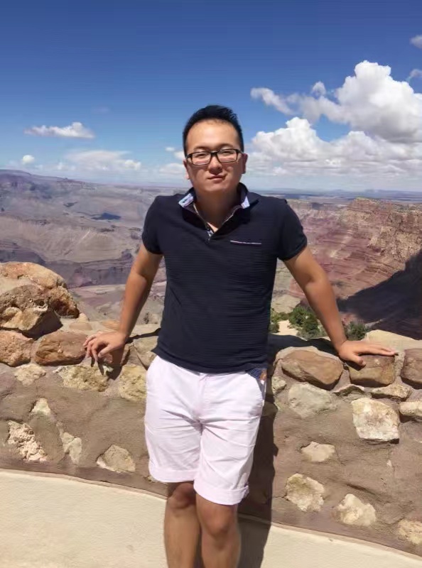吴龙