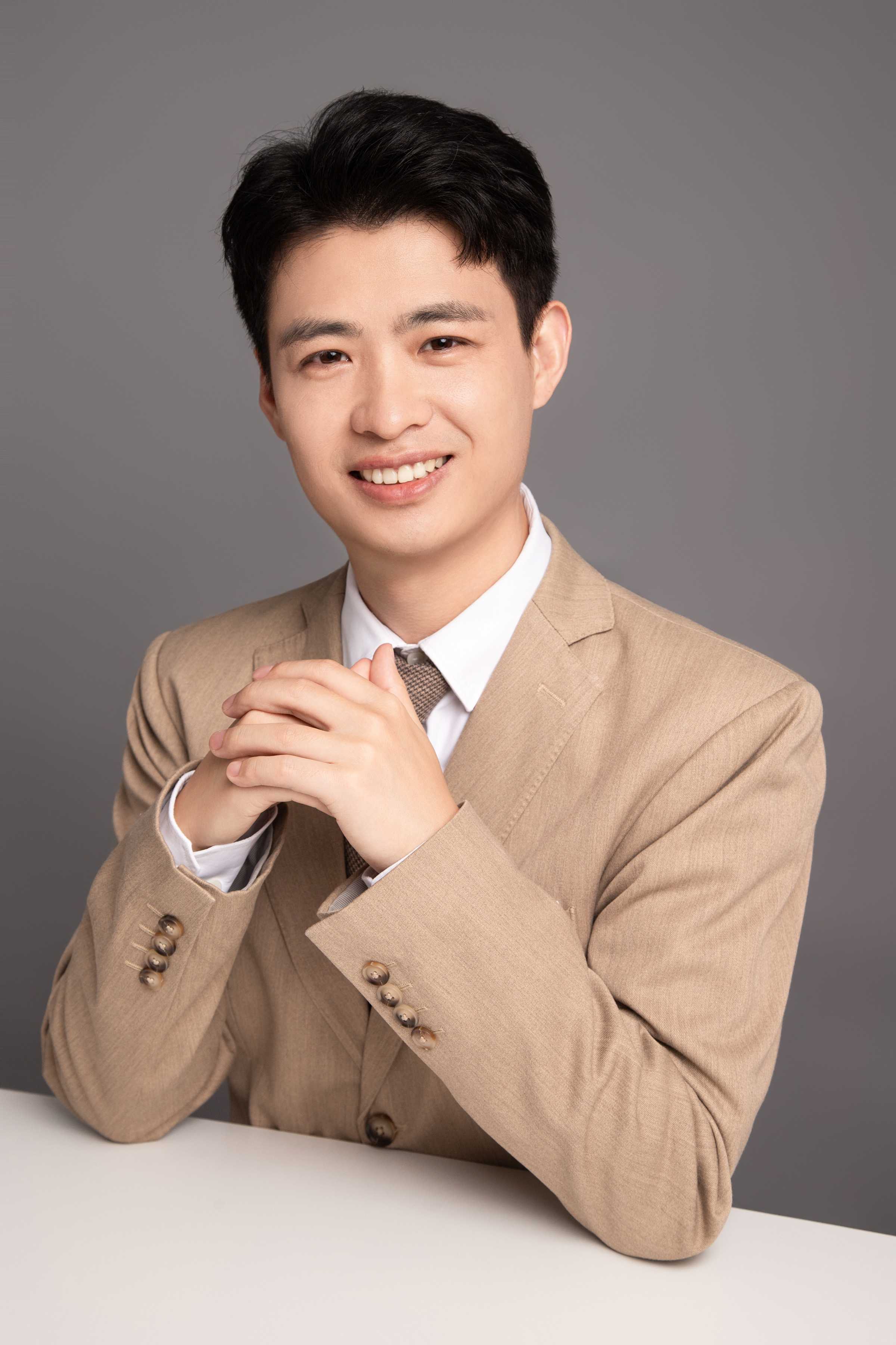 李建思